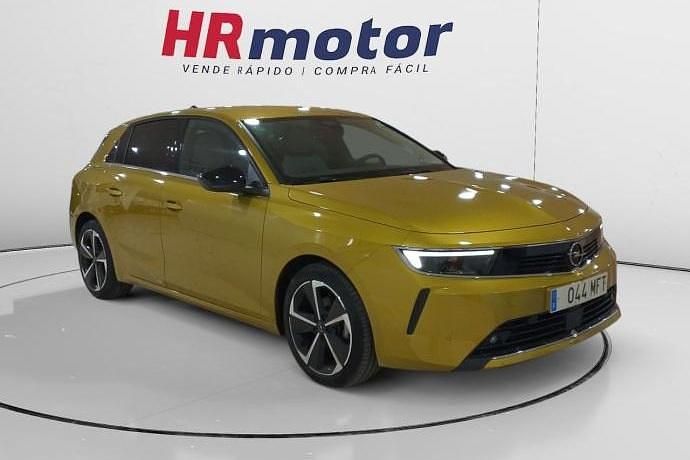 Usado Opel Astra Elegance 130 CV (95 kW) 2023