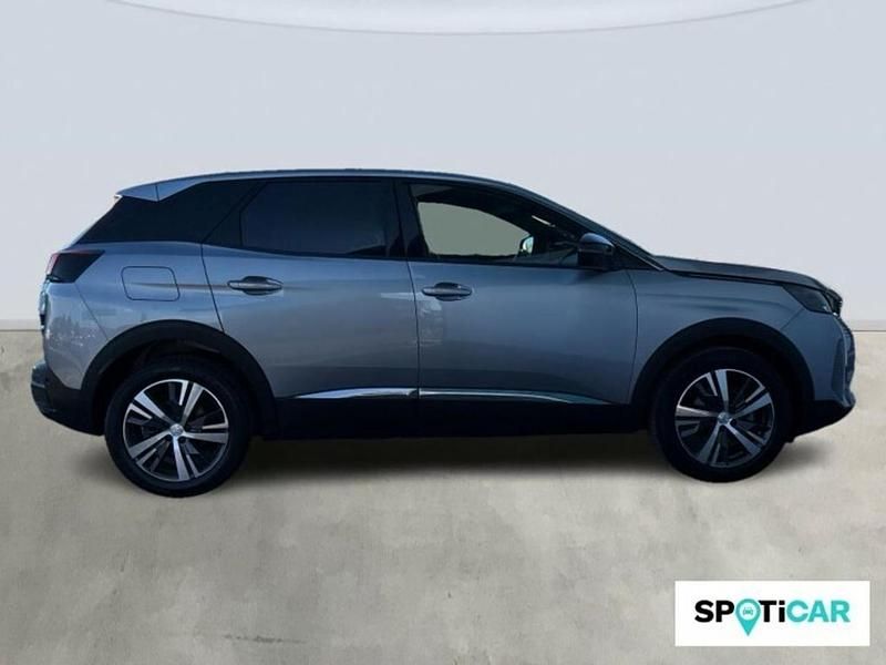 Usado Peugeot 3008 Allure 131 CV (96 kW) 2023 Gris SUV