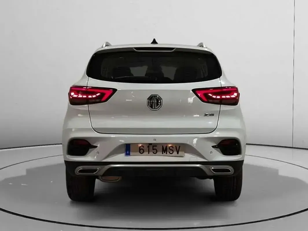 Usado MG ZS Luxury 106 CV (77 kW) 2024 Blanco SUV