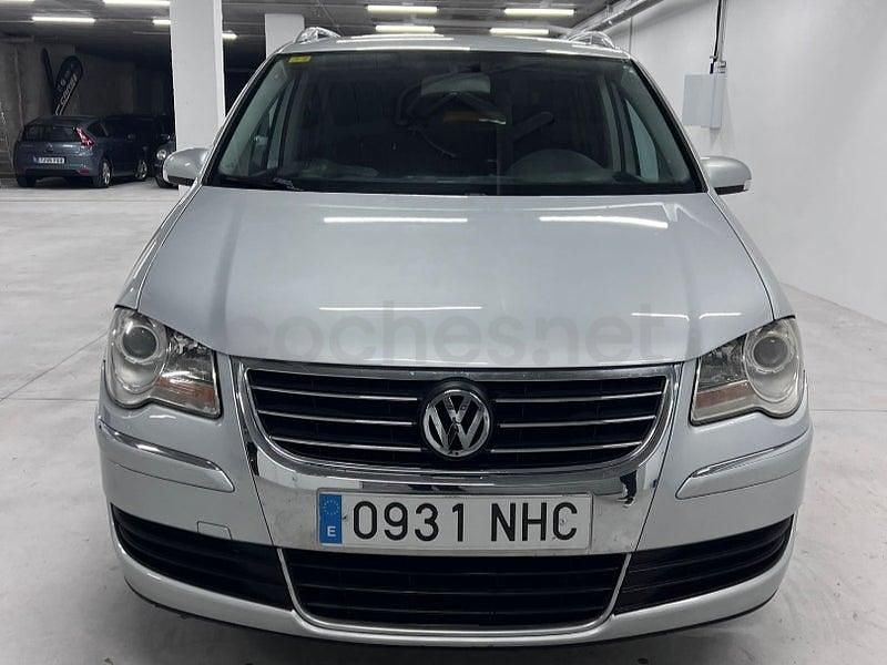 Usado VW Touran Edition 105 CV (77 kW) 2007 Gris / plata Monovolumen
