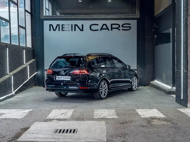 Usado VW Golf VII GTD 184 CV (135 kW) 2018 Negro Familiar