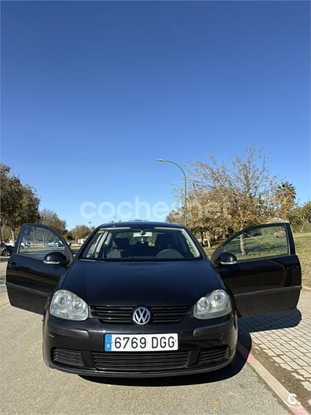 Negro Usado 2005 VW Golf IV Berlina | 3900 € (Precio justo) - Imagen 1/4