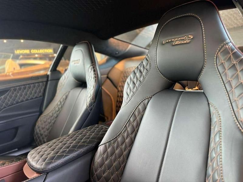 Usado Aston Martin Vanquish 564 CV (414 kW) 2019 Negro Coupe