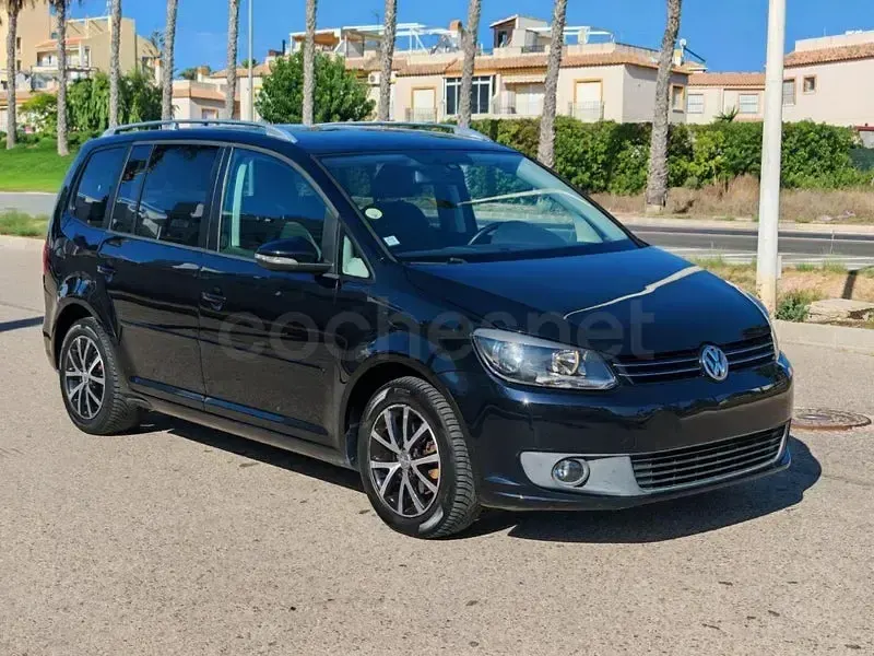 Usado VW Touran Advance 105 CV (77 kW) 2011 Negro Monovolumen