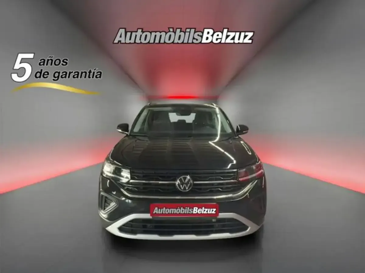 Käytetty VW T-Cross Life 116 HP (85 kW) 2025 Musta Katumaasturi