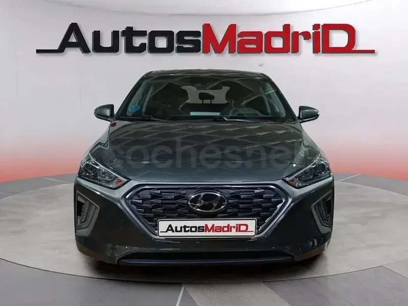 Usado Hyundai Ioniq 141 CV (103 kW) 2022 Gris / plata Utilitario