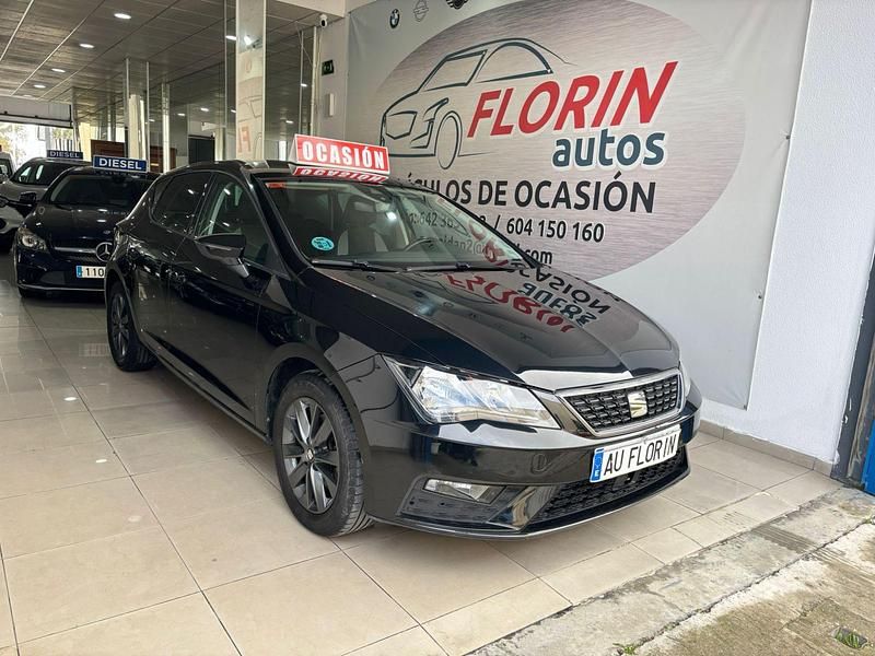 Usado Seat Leon Style 116 CV (85 kW) 2019 Negro Utilitario