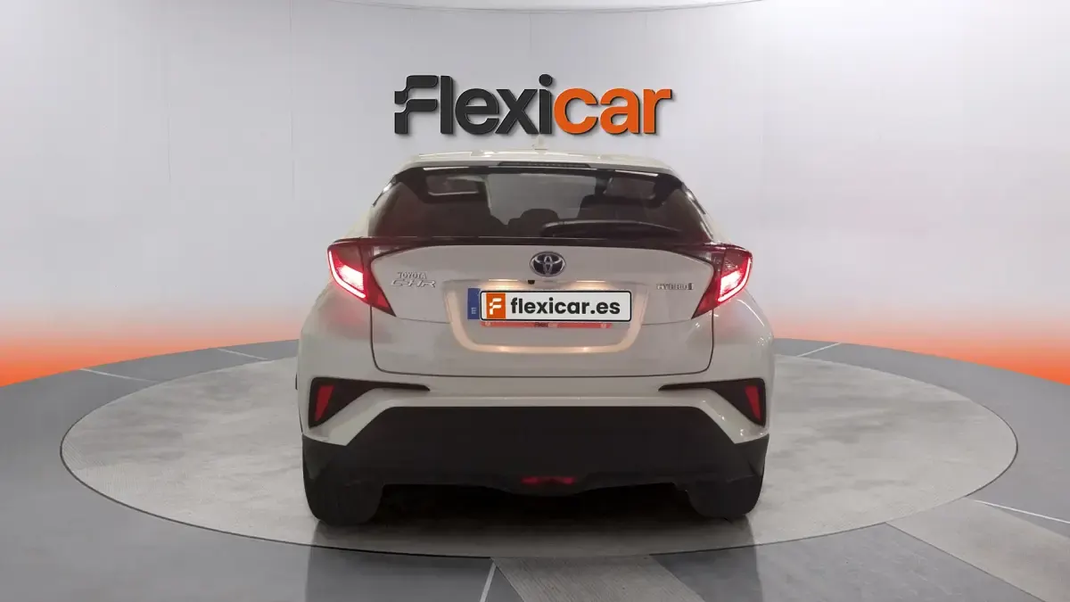 Usado Toyota C-HR Advance 122 CV (89 kW) 2021 Blanco SUV