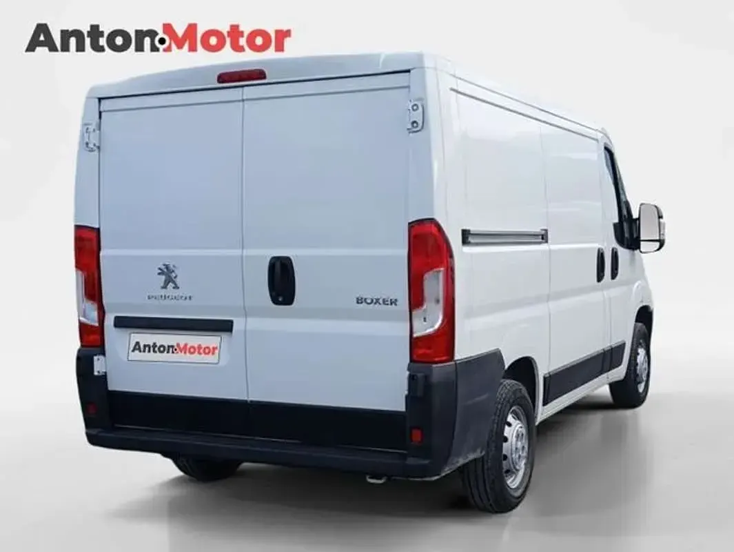 Usado Peugeot Boxer 120 CV (88 kW) 2020 Blanco Van
