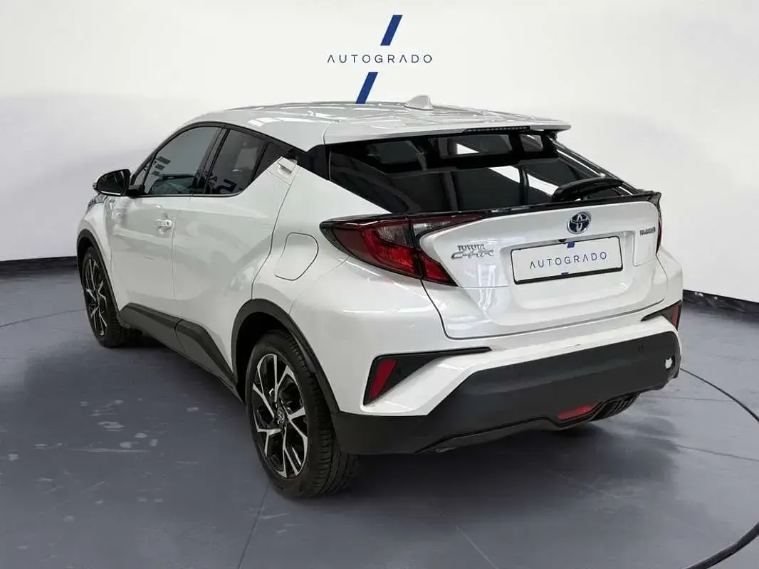 Usado Toyota C-HR Advance 122 CV (89 kW) 2022 Blanco SUV