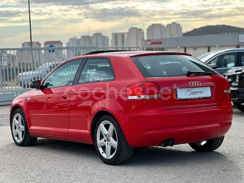 Używany Audi A3 Ambiente 150 KM (110 kW) 2004 Czerwony Hatchback