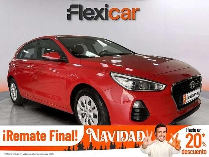 Rojo Usado 2017 Hyundai i30 Utilitario | 9990 € (Super precio) - Imagen 1/4