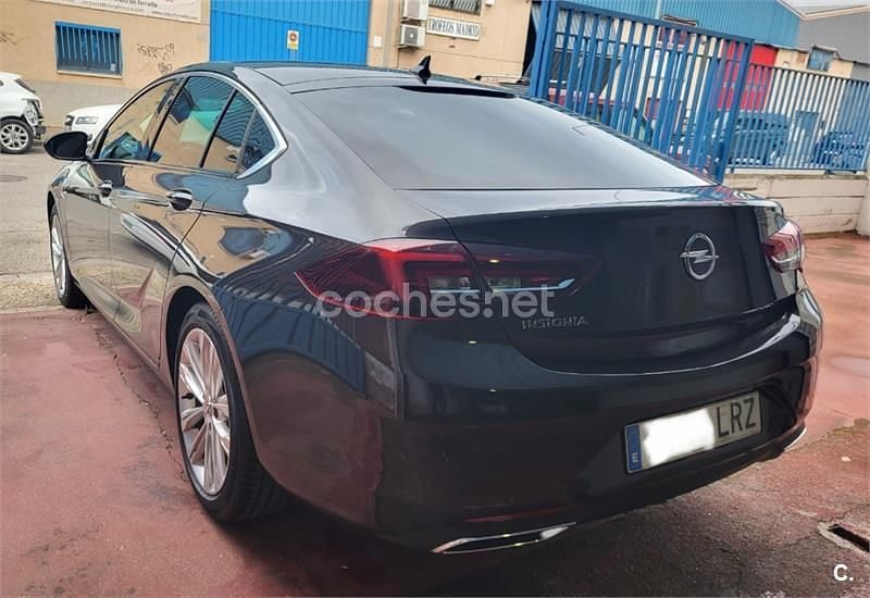 Usado Opel Insignia Business 174 CV (127 kW) 2021 Marrón Berlina