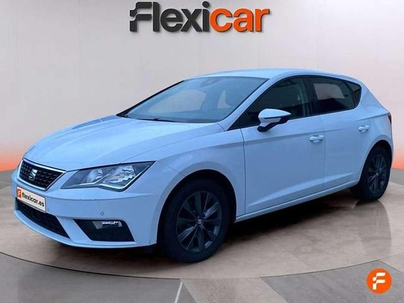 Usado Seat Leon ST Style 116 CV (85 kW) 2020 Gris Familiar