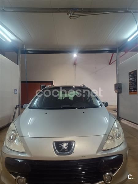 Gris / plata Usado 2007 Peugeot 307 Familiar | 1799 € (Super precio) - Imagen 1/4