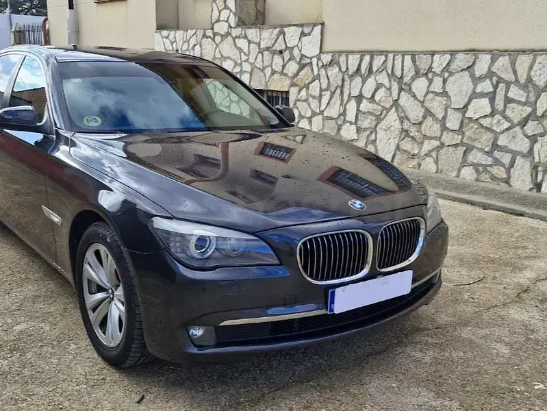Usado BMW 730 Comfort Edition 245 CV (180 kW) 2010 Negro Berlina