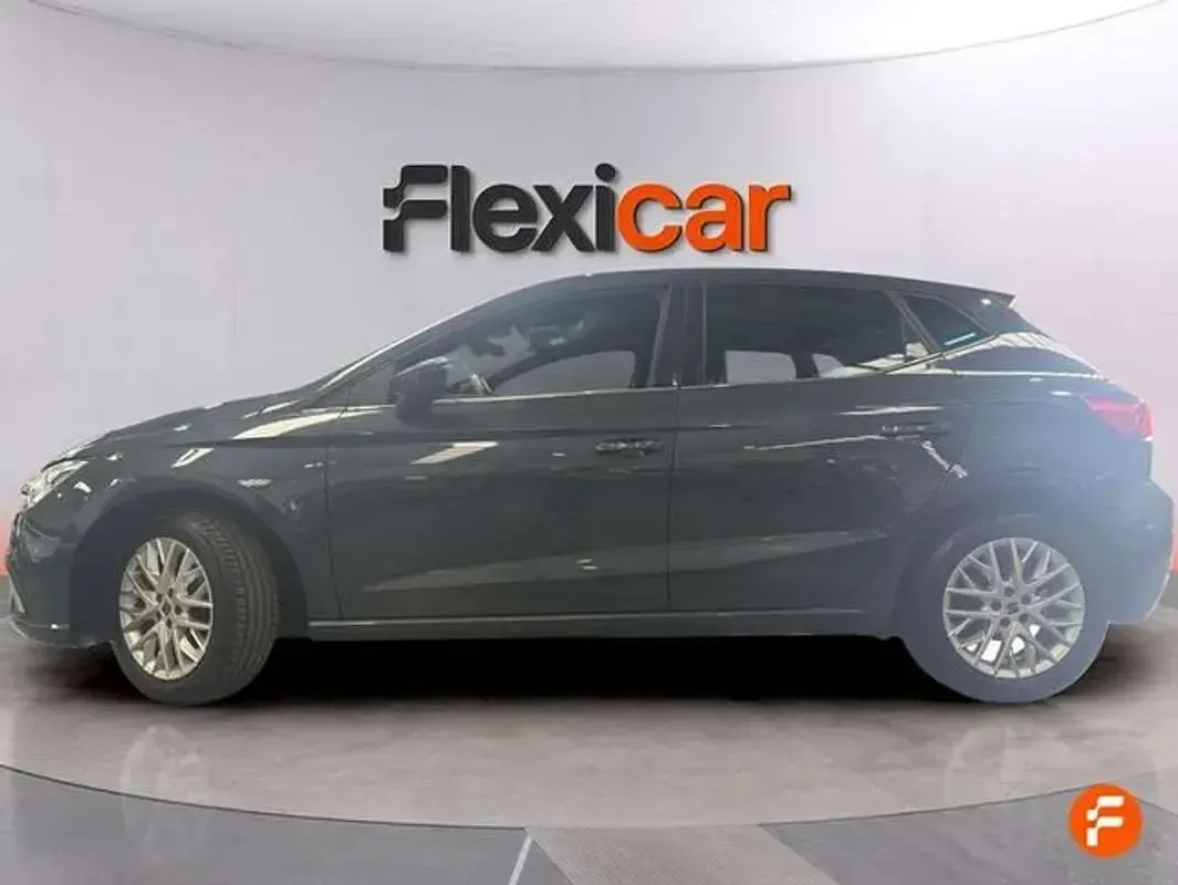 Usado Seat Ibiza XCELLENCE 116 CV (85 kW) 2024 Azul Utilitario