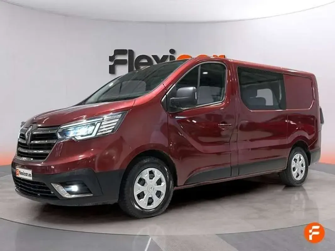 Usado Renault Trafic 110 CV (80 kW) 2024 Burdeos Monovolumen
