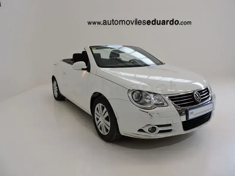 Usado VW Eos 150 CV (110 kW) 2008 Blanco Descapotable