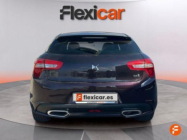 Usado DS Automobiles DS5 Design 120 CV (88 kW) 2016 Azul Utilitario