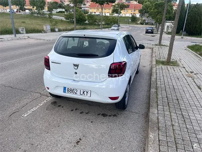 Gebraucht Dacia Sandero Comfort 95 PS (69 kW) 2020 Weiß Limousine