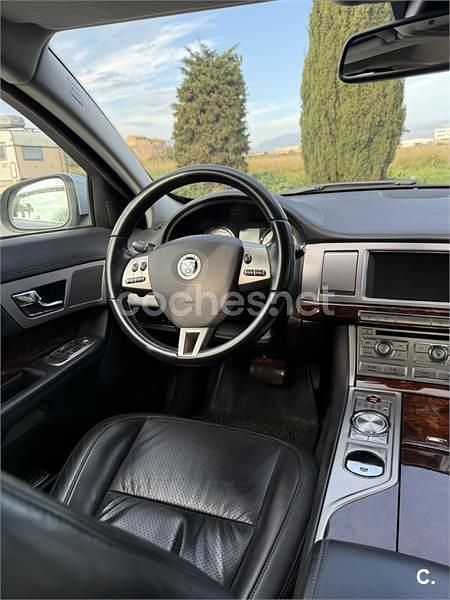Usado Jaguar XF Premium Luxury 298 CV (219 kW) 2008 Gris / plata Berlina