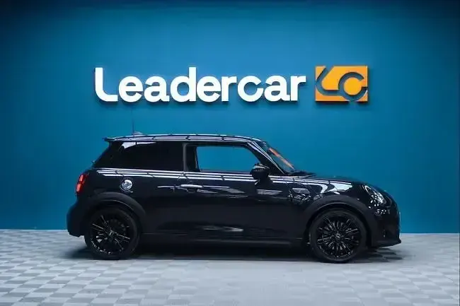 Usado Mini Cooper S 178 CV (130 kW) 2023 Negro Utilitario