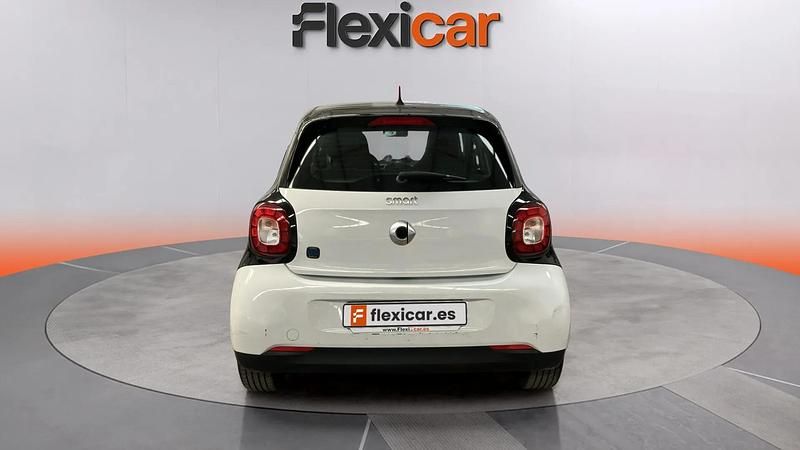Gebraucht Smart ForFour Electric Drive 60 kW (82 PS) 2019 Weiß Kleinwagen