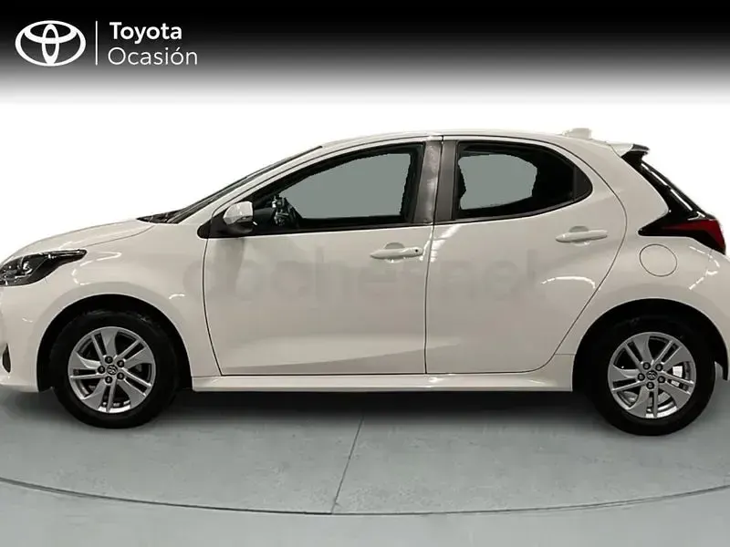 Usado Toyota Yaris 125 CV (91 kW) 2022 Blanco Utilitario