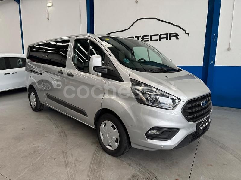 Gris / plata Usado 2018 Ford Tourneo Trend Monovolumen | 20.900 € (Precio justo) - Imagen 1/4
