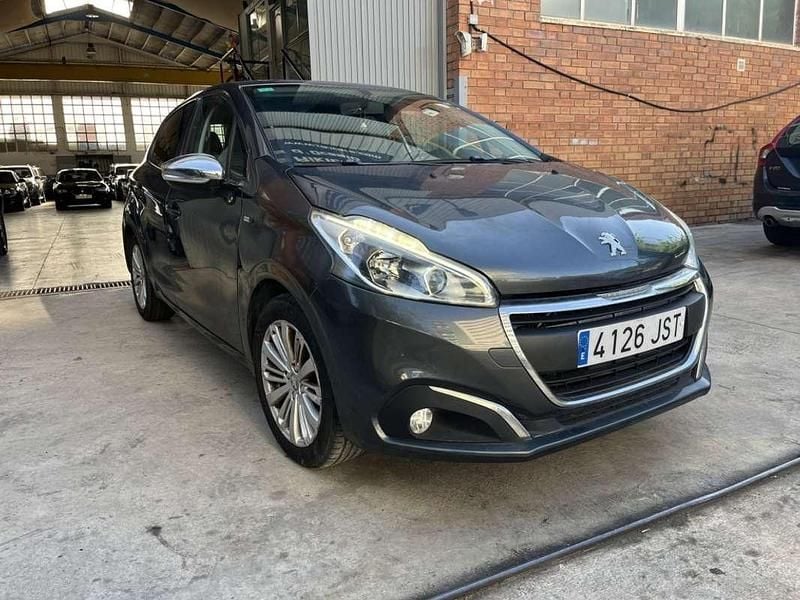 Gris Usado 2016 Peugeot 208 Style Utilitario | 5999 € (Super precio) - Imagen 1/4