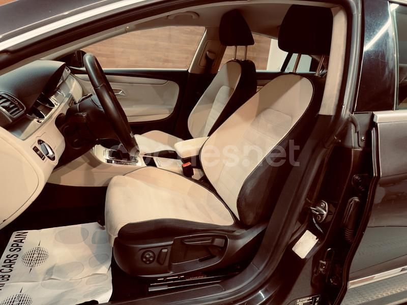 Usado VW Passat Advance 140 CV (102 kW) 2011 Gris / plata Berlina