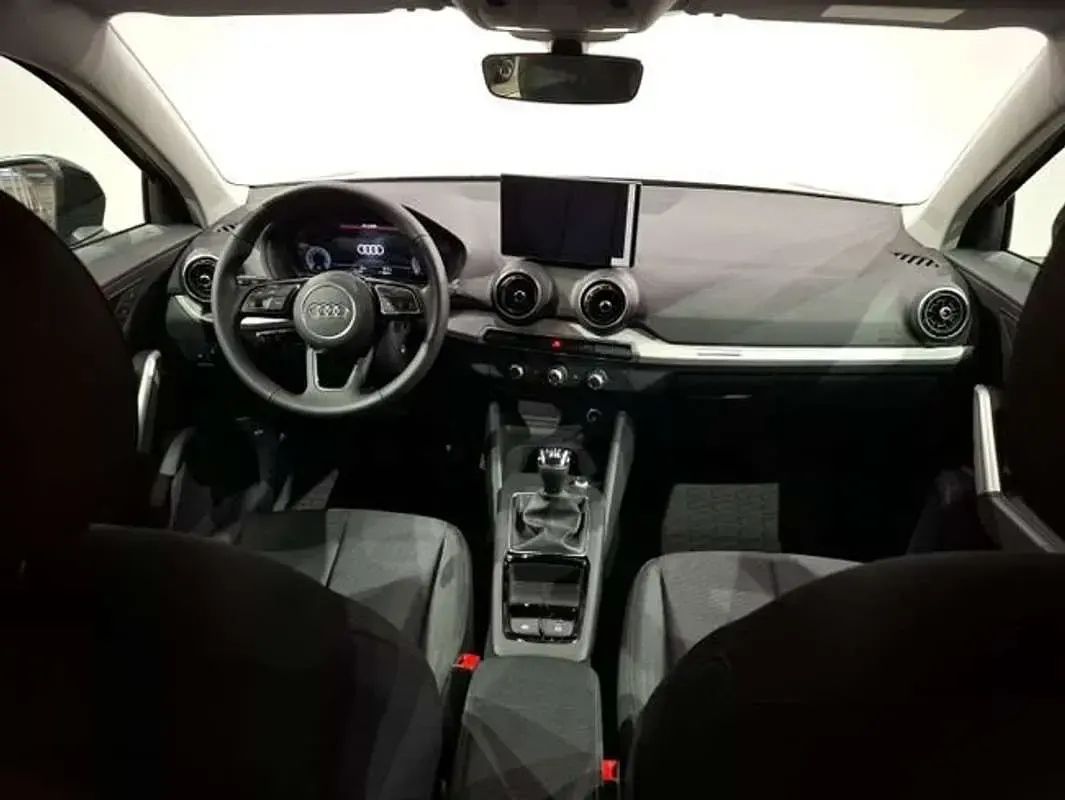 Usado Audi Q2 116 CV (85 kW) 2026 Negro SUV