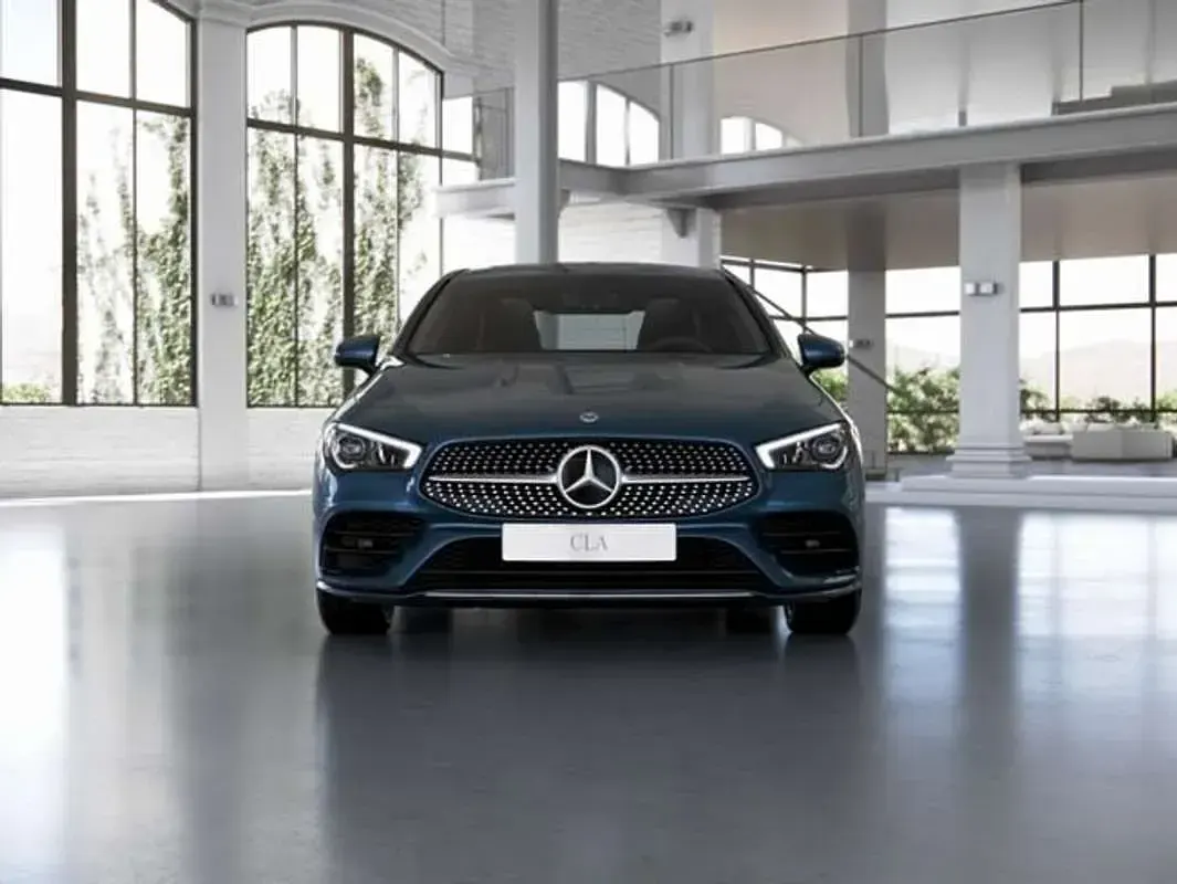 Usado Mercedes CLA220 190 CV (139 kW) 2025 Azul Coupe