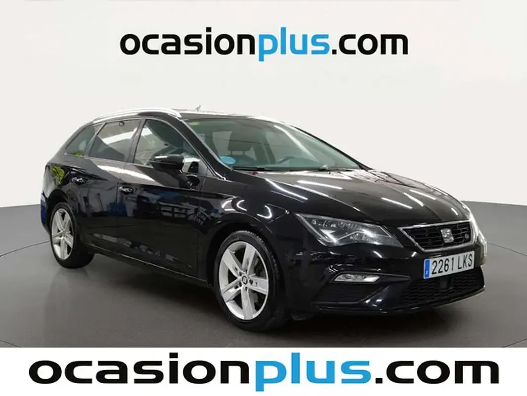 Usado Seat Leon ST FR 131 CV (96 kW) 2020 Negro Familiar