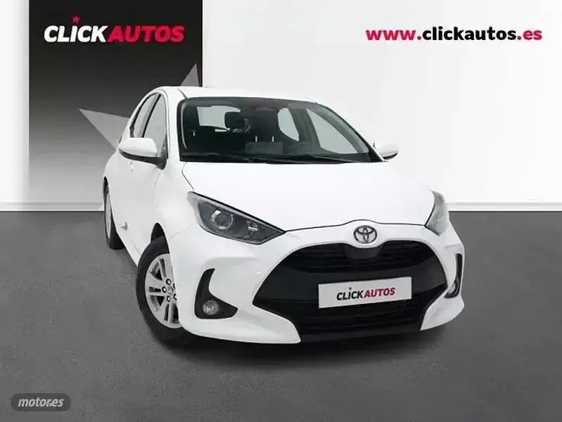 Usado Toyota Yaris Business Edition 116 CV (85 kW) 2025 Blanco Utilitario