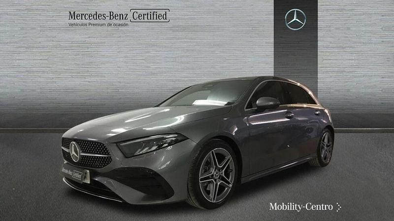 Gris montaña Usado 2024 Mercedes A180 AMG line Utilitario | 33.600 € (Precio justo) - Imagen 1/4