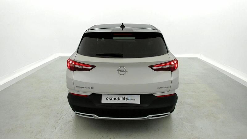 Usado Opel Grandland X Ultimate 300 CV (220 kW) 2021 Blanco antartico / techo negro SUV
