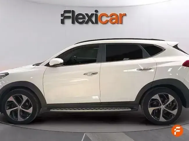 Usado Hyundai Tucson Style 141 CV (103 kW) 2017 Blanco SUV