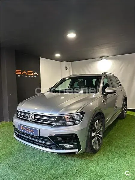 Usado VW Tiguan Sportline 240 CV (176 kW) 2017 Gris / plata SUV