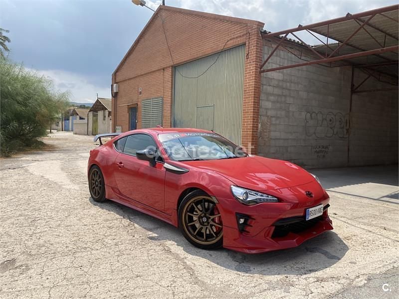Rojo Usado 2019 Toyota GT86 GT Coupe | 32.000 € - Imagen 1/2