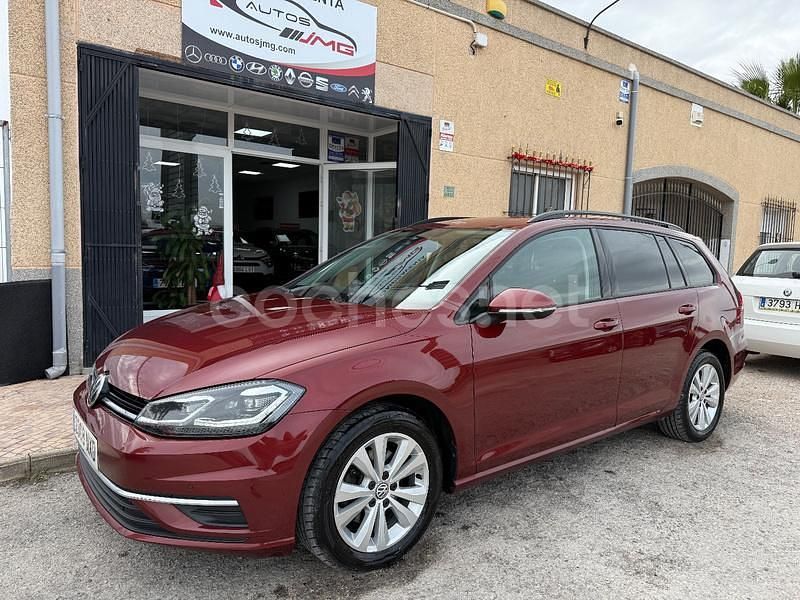 Granate Usado 2020 VW Golf VII Advance Familiar | 14.500 € (Buen precio) - Imagen 1/4
