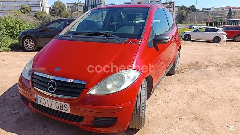 Usado Mercedes A150 Classic 95 CV (69 kW) 2008 Rojo Monovolumen