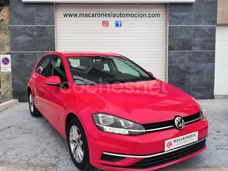 Rojo Usado 2018 VW Golf VII Advance Berlina | 14.990 € (Precio justo) - Imagen 1/4