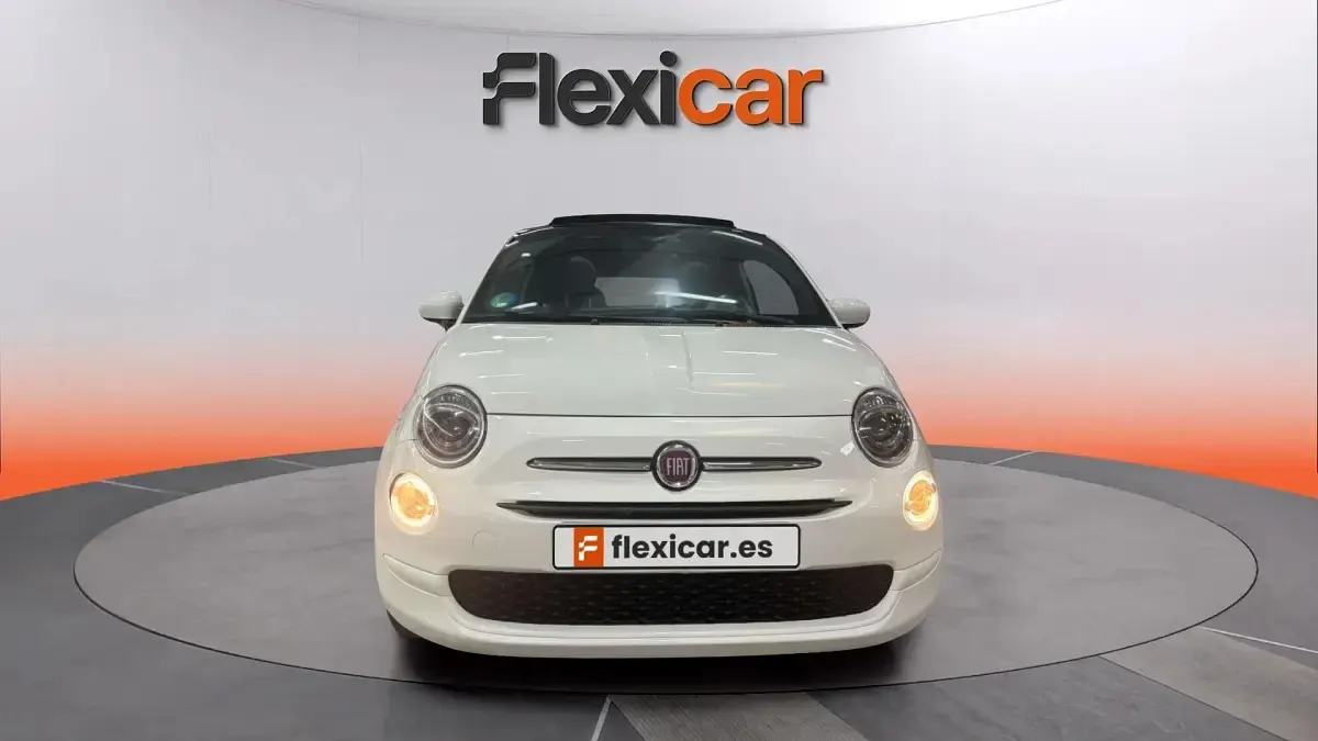 Usado Fiat 500 Club 71 CV (52 kW) 2023 Blanco Descapotable
