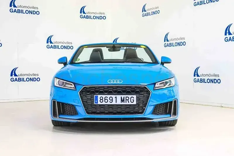 Usado Audi TT S-Line 197 CV (144 kW) 2019 Azul Descapotable