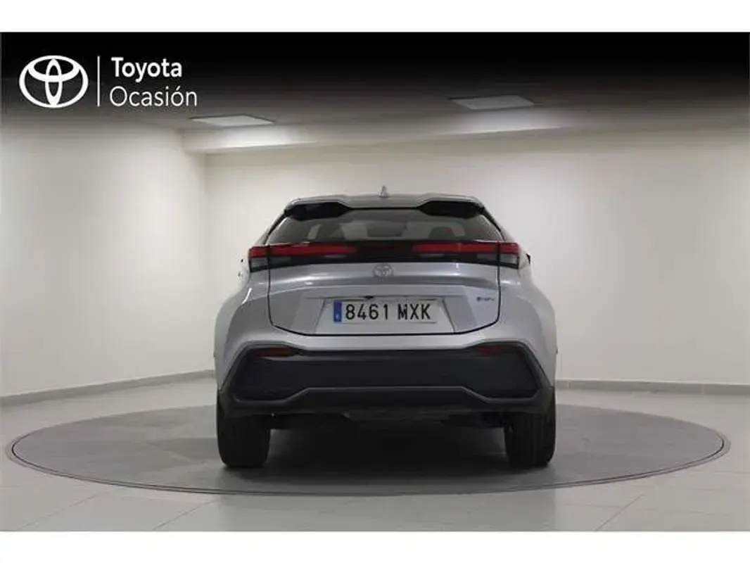 Usado Toyota C-HR Advance 140 CV (102 kW) 2024 Gris SUV