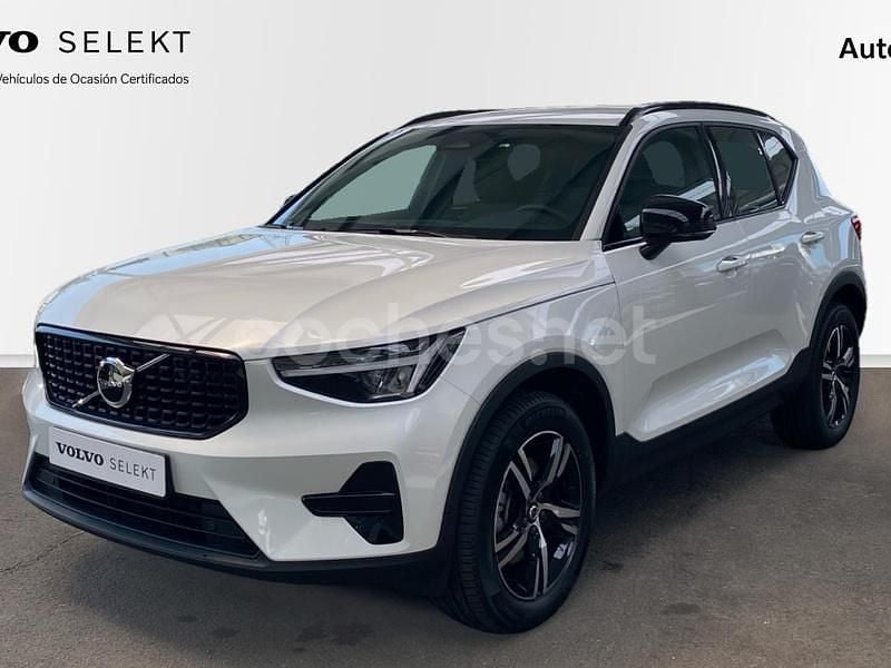 Blanco Nuevo 2025 Volvo XC40 Plus SUV | 40.000 € (Precio justo) - Imagen 1/4