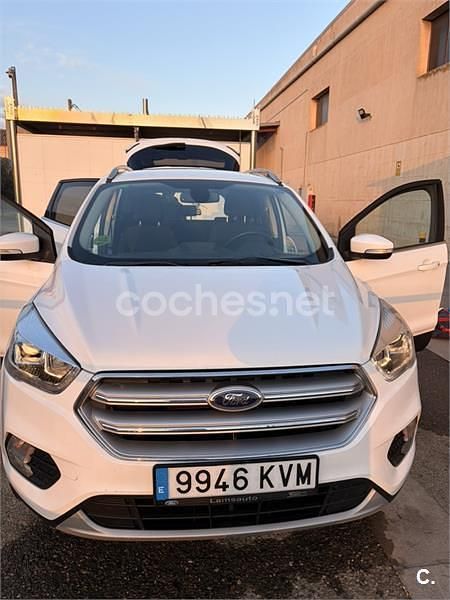 Blanco Usado 2019 Ford Kuga Trend SUV | 13.500 € (Super precio) - Imagen 1/4