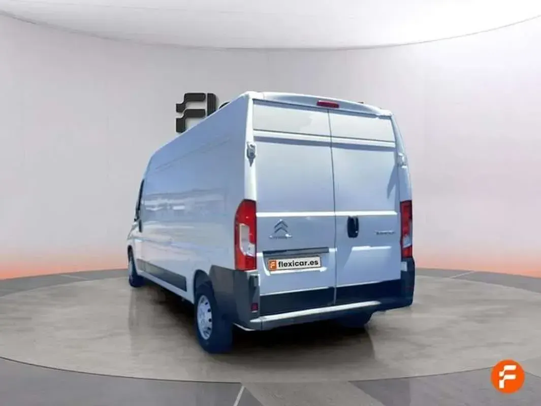 Usado Citroën Jumper 140 CV (102 kW) 2022 Blanco Monovolumen